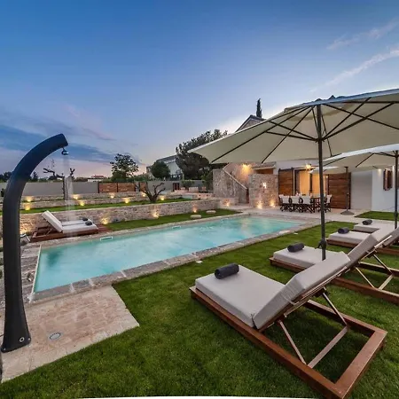 Villa Magnificant 5 Stone Royal *